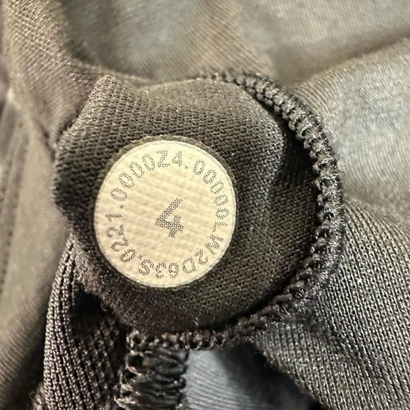 Lululemon Wunder Train Long-Line Bra Medium Support, C/D Cups size 4 - Picture 4 of 5